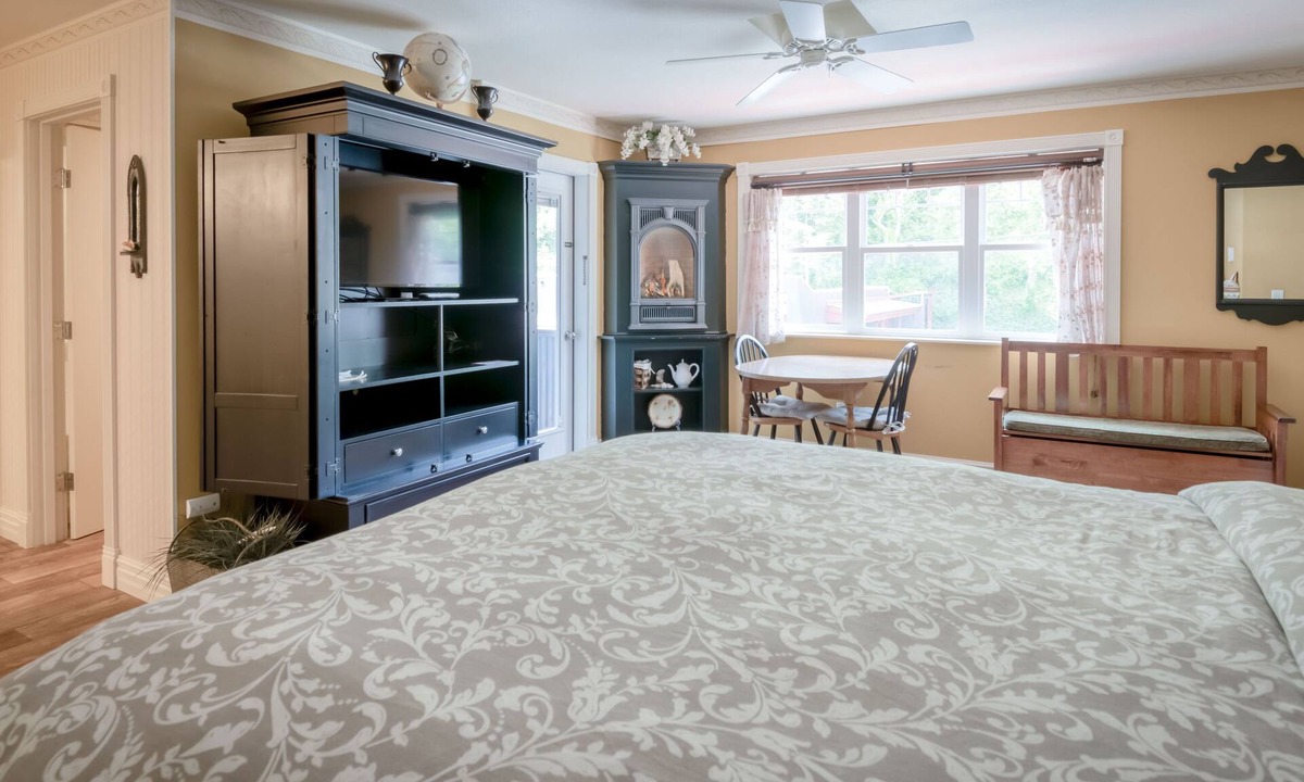 Historic Bayfront Apartment | Beautiful Studio with Fireplace, Newports Historic Bayfront Right Out Your Door