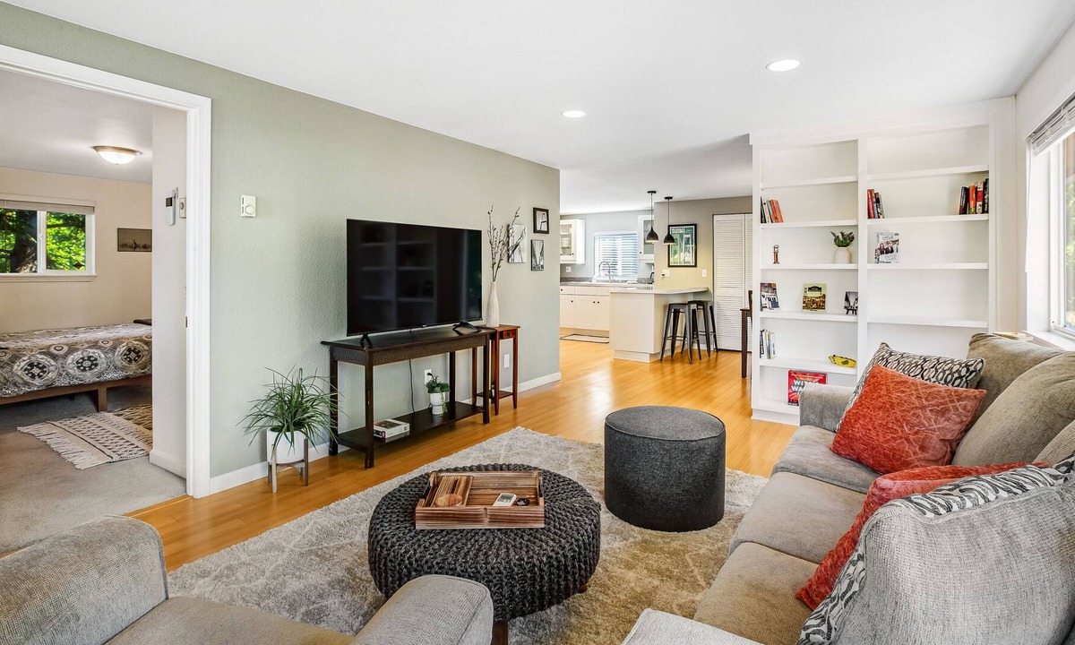 University Place House | Beautifully updated home with enclosed yard, deck, WiFi, & W/D - near everything