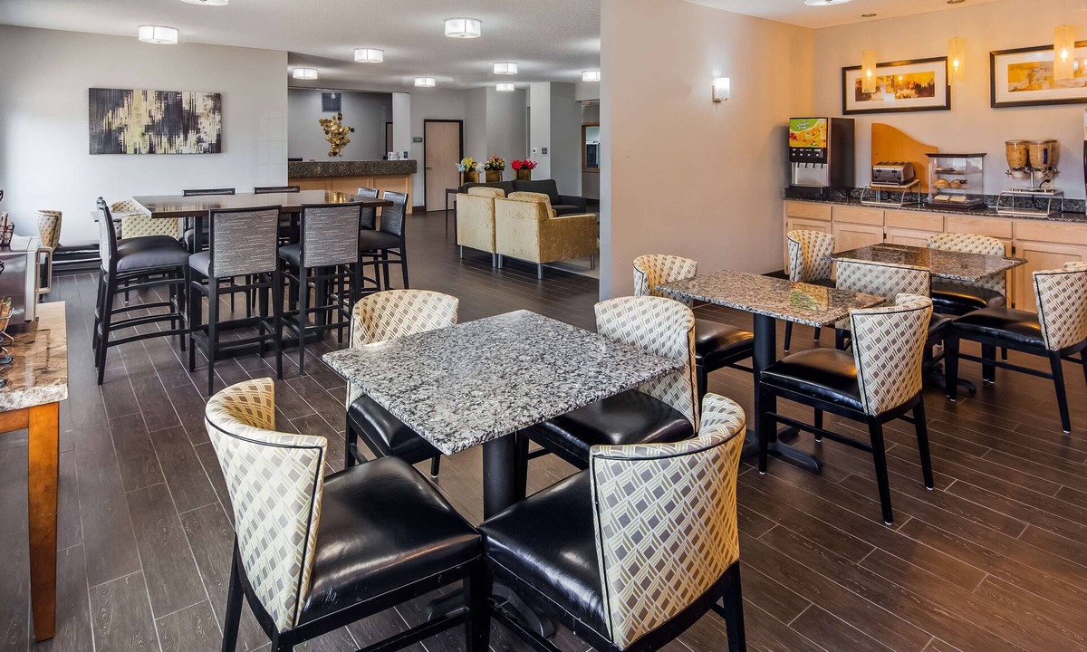Macomb Hotel | Best Western Macomb Inn
