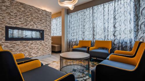 Bloomington Hotel | Best Western Plus Bloomington East