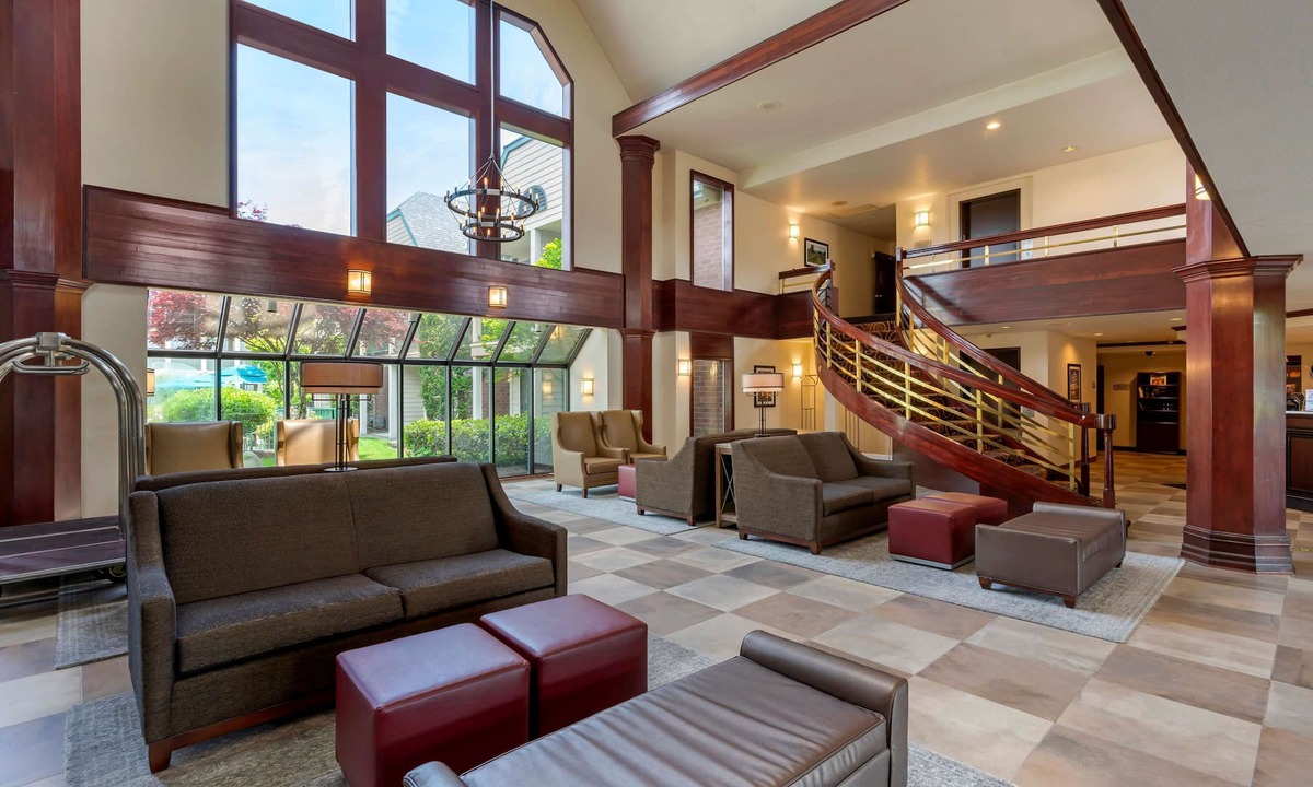 Parkrose Hotel | Best Western Pony Soldier Inn - Airport