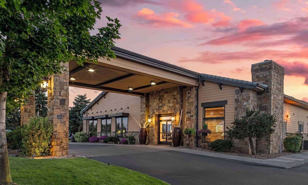 Hines Hotel | Best Western Rory & Ryan Inns