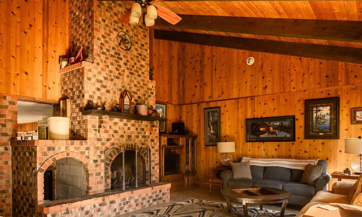 Sandpoint House | Big home on Lake Pend Oreille ranch in Sandpoint