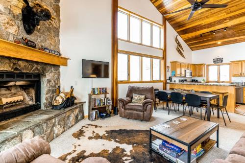 Big Horn House | Big Horn 65