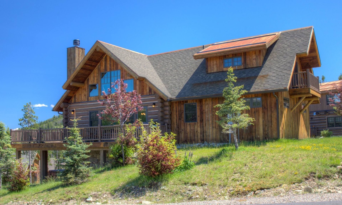 Powder Ridge Cabin | Big Sky Vacation Rentals: PR Manitou 13