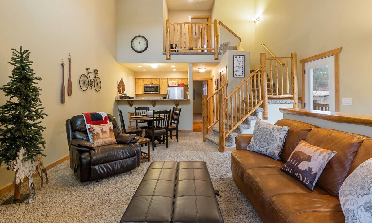 Pinehurst Condo | Bike, Ski, Hike or Relax in North Idaho