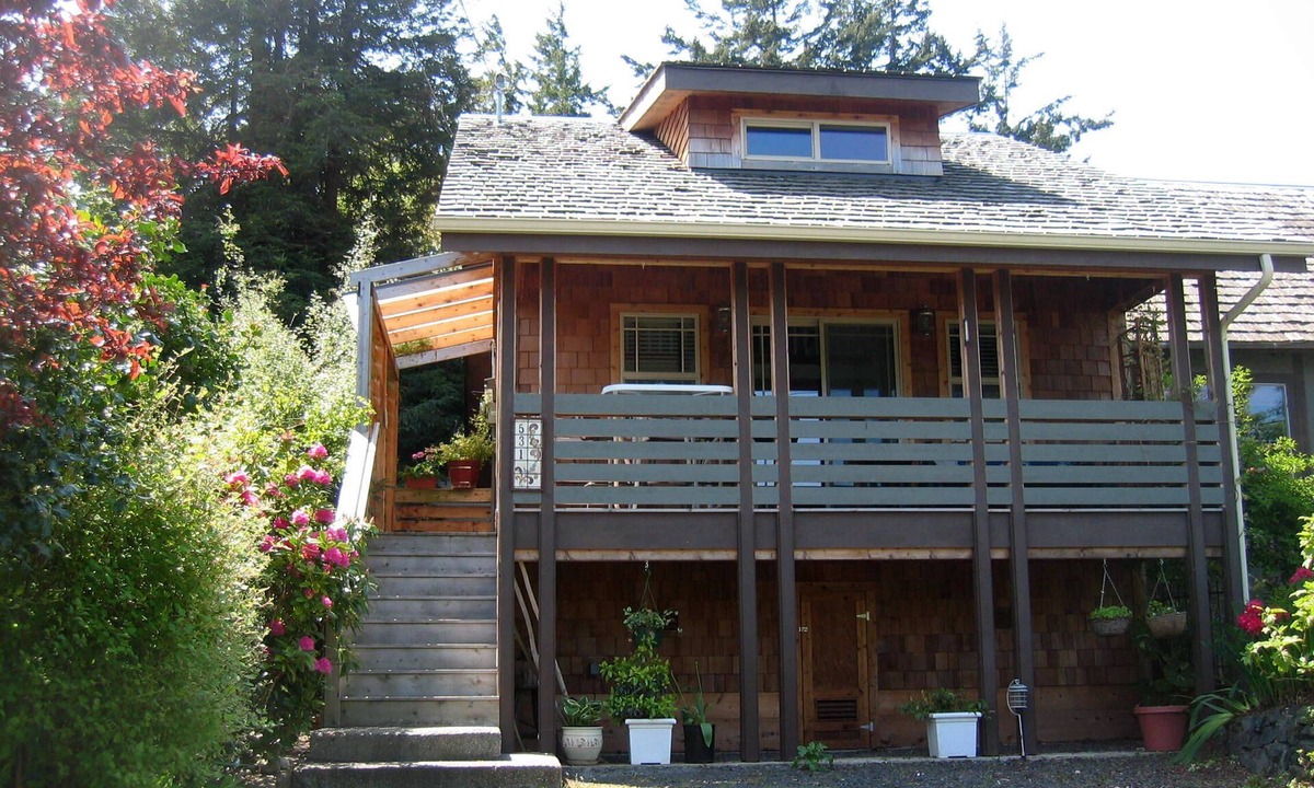 Port Townsend Cottage | Bird Nest Cottage near Fort Worden