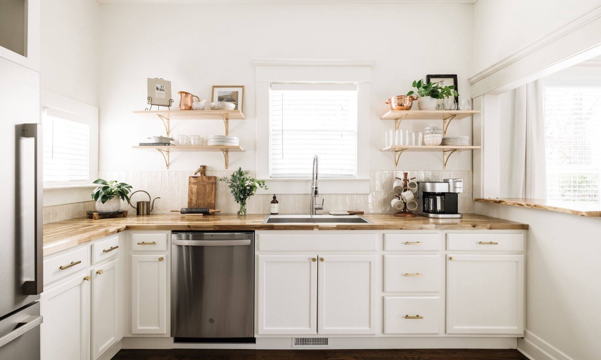 Depot Bench House | Blossom Bungalow * Bright & airy hidden gem *