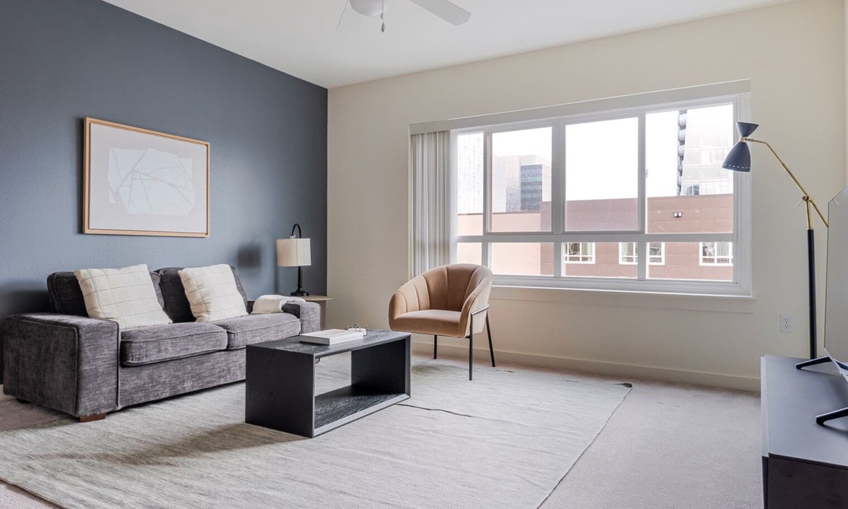 West Bellevue Apartment | Blueground | West Bellevue, rooftop, nr Bellevue Park