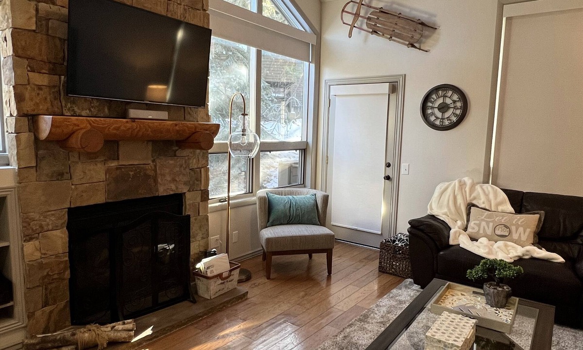 Park City House | BOOKING SUMMER 2026! BIKING, HIKING, PICKLEBALL AND MORE!