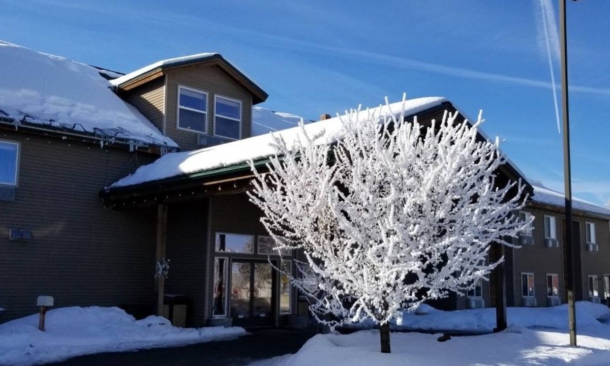 Donnelly Hotel | Boulder Creek Inn