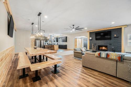 Lewiston House | Bowling Alley! Expansive Group Getaway in Lewiston