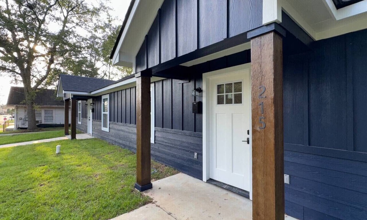 Downtown Ruston House | Brand New Ruston Retreat– 4BR/4.5BA, Sleeps 8