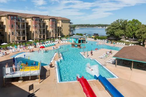 Arnolds Park Hotel | Bridges Bay Resort