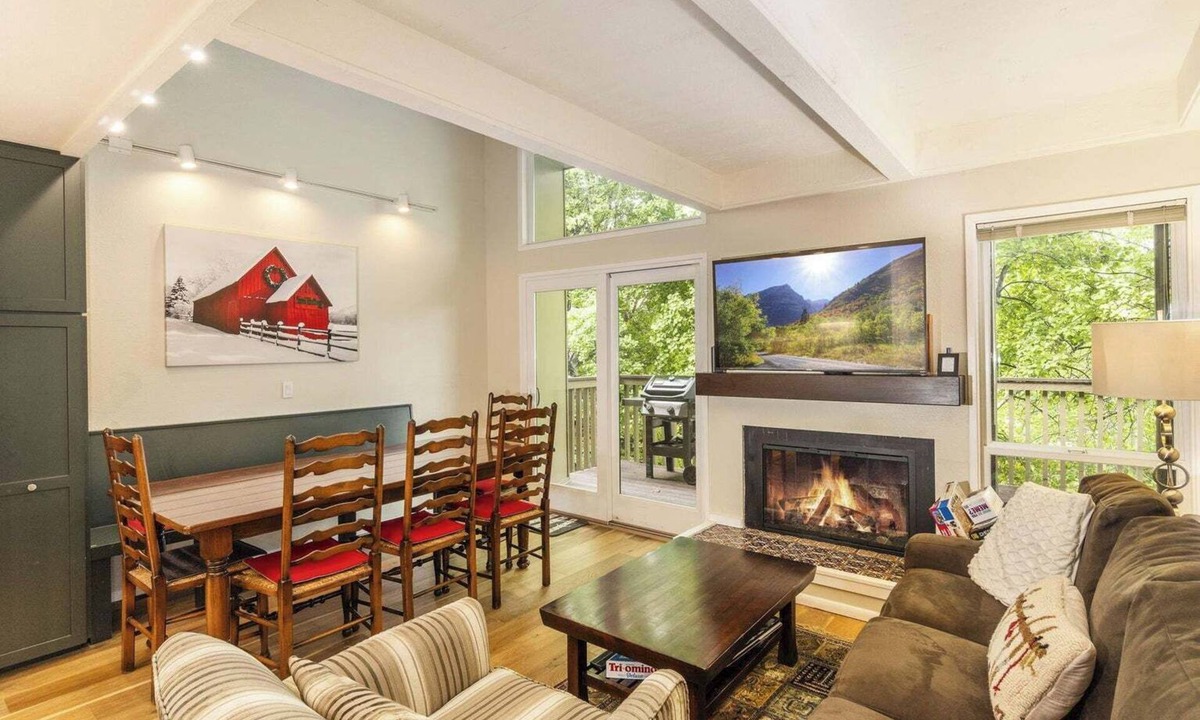 Elkhorn Village Condo | Bright condo + garage! Steps to Elkhorn Village amenities!