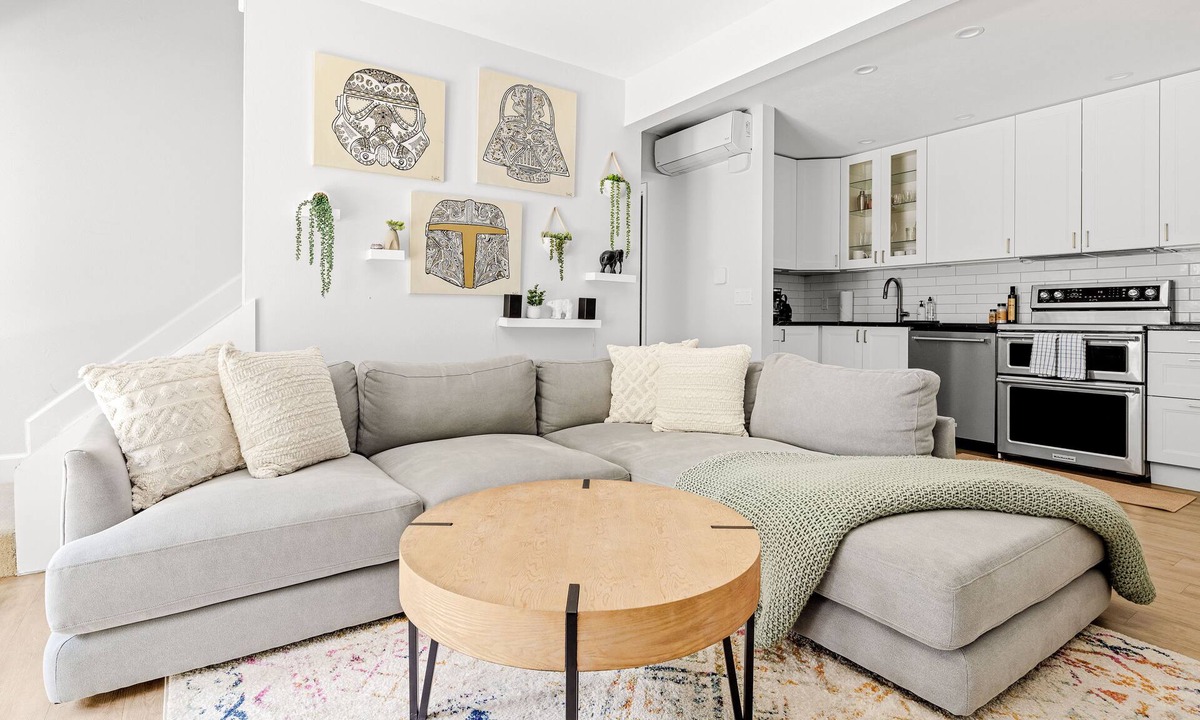 Parkside Condo | Bright + Modern | King Suite | Creekside Trail