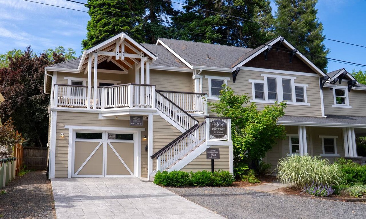 Jacksonville Cottage | Britt Cottage - Perfect Downtown Location