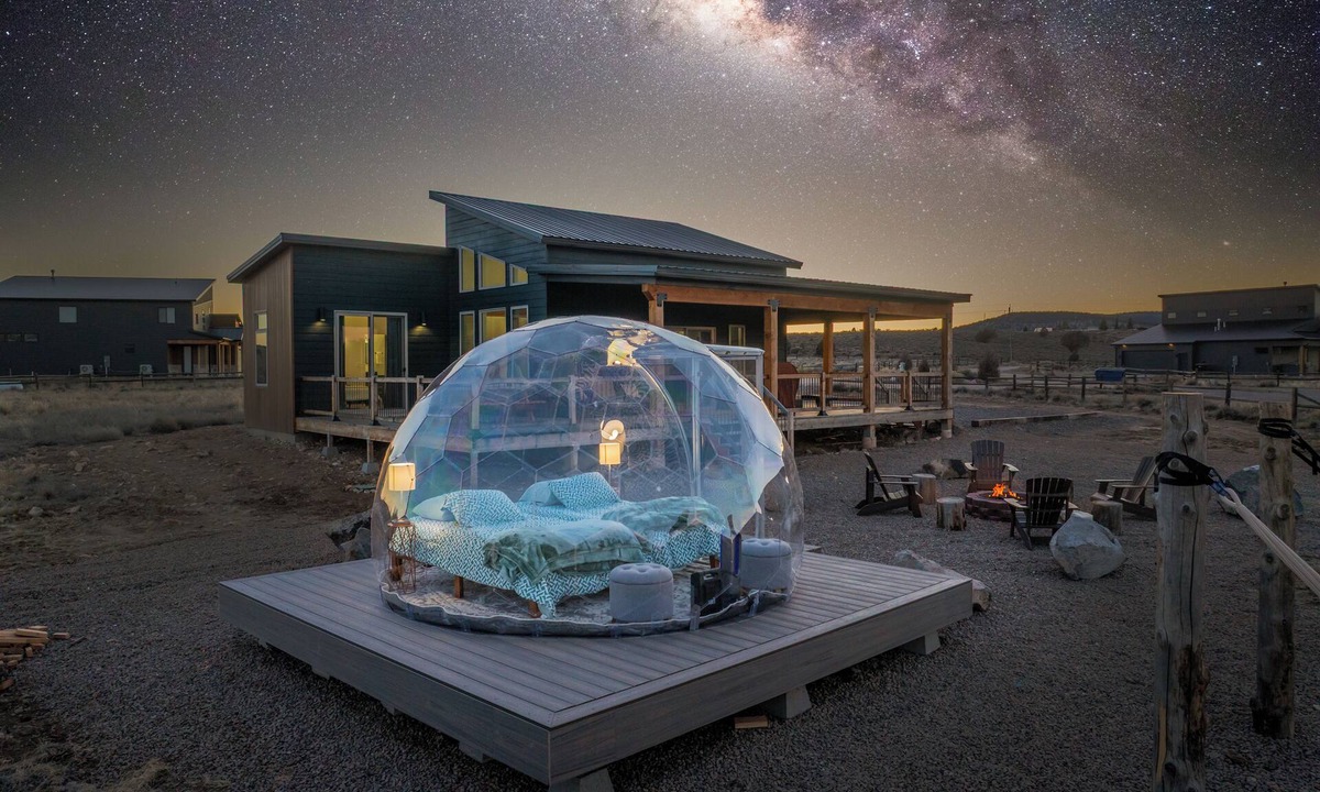 Hatch Cabin | Brycegate Retreat, Cabin, Star Dome Bedroom, Fire Pit, Hammocks, Views, Pets, EV