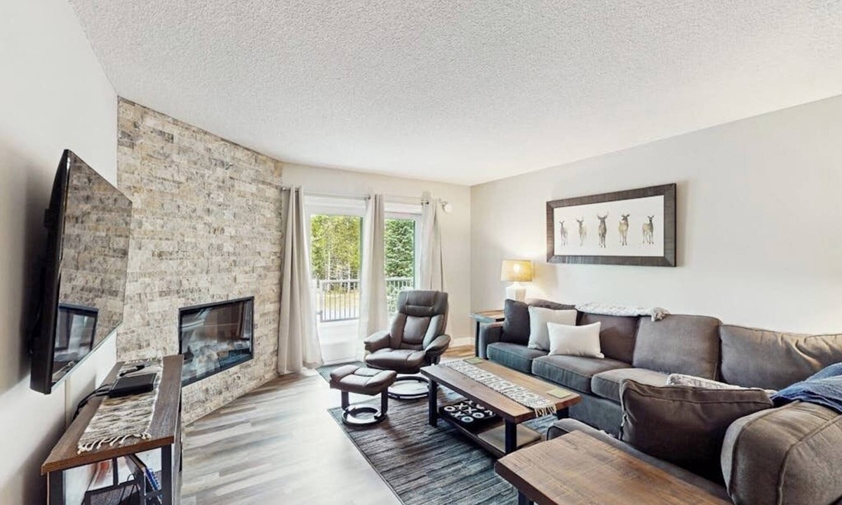 Big Horn Condo | Budget-Friendly Condo, Steps from the New Bear Back Poma