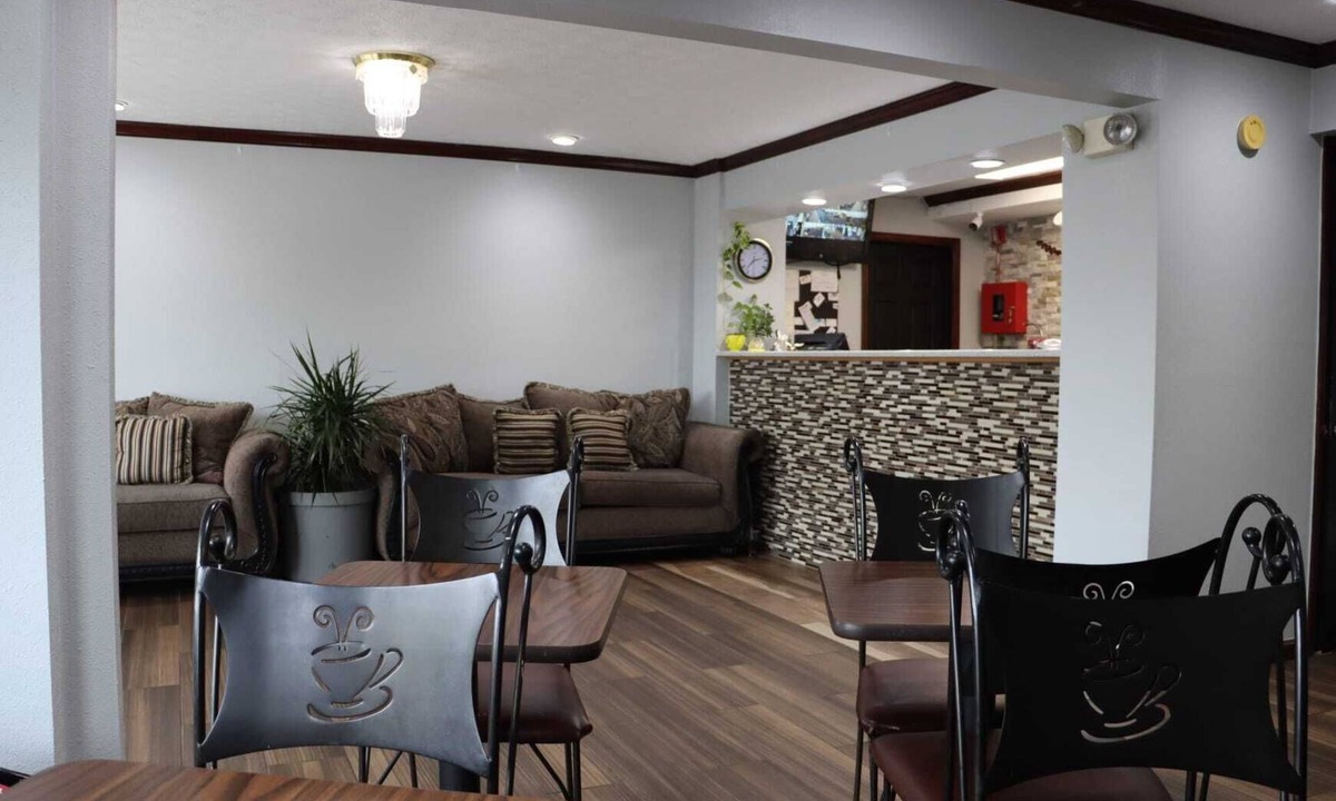 Troy Hotel | Budget Inn - Troy