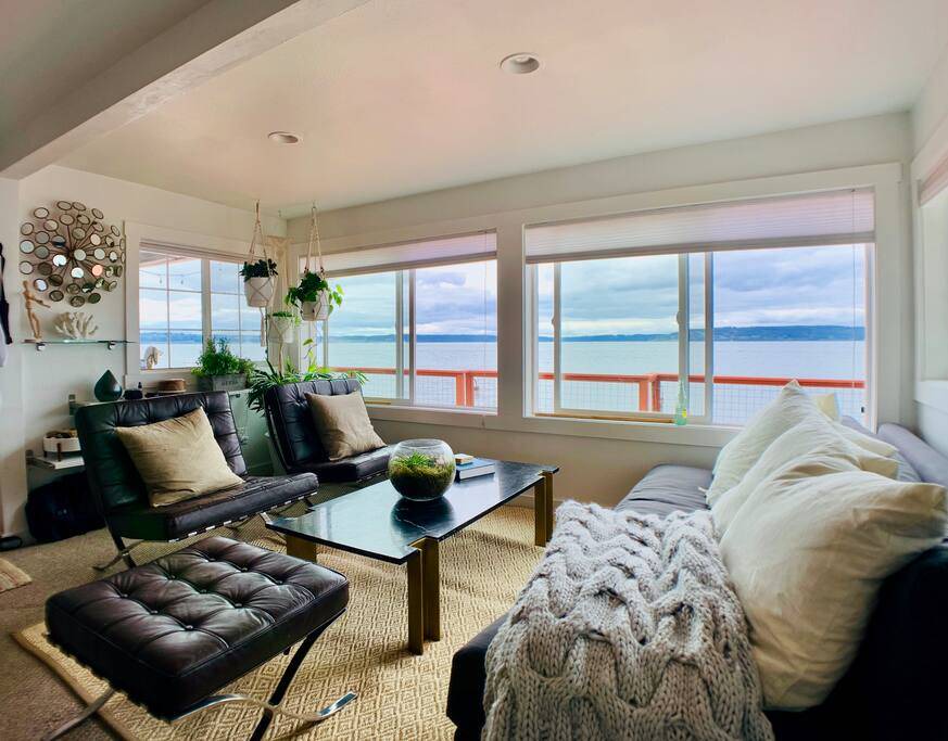 Tacoma House | Bungalow ∙ 2 bedrooms ∙ 4 guests