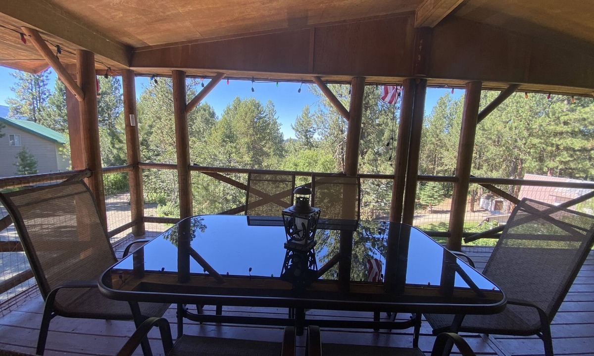 Cascade House | Cabin in the Pines - 3 Minutes to the beach, docks or golf!