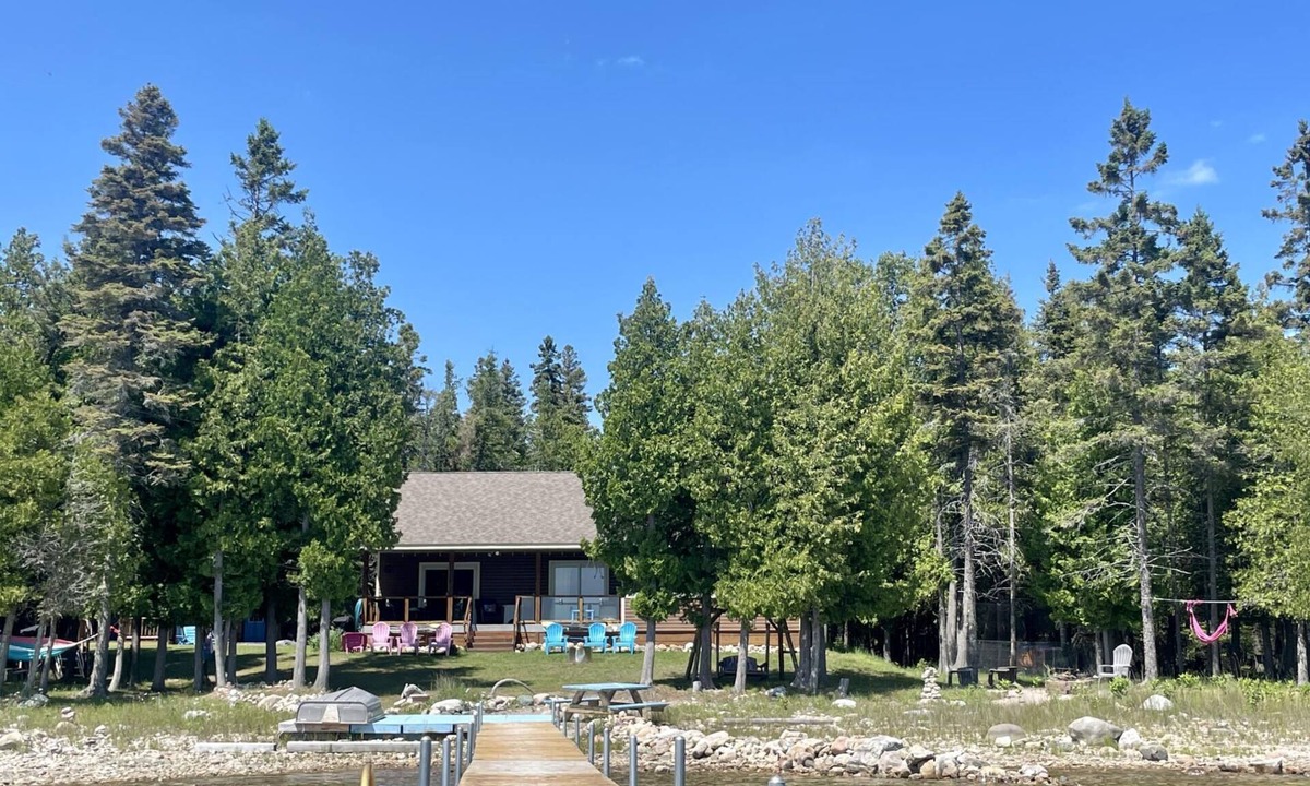 Drummond House | Camp Vava on Drummond Island