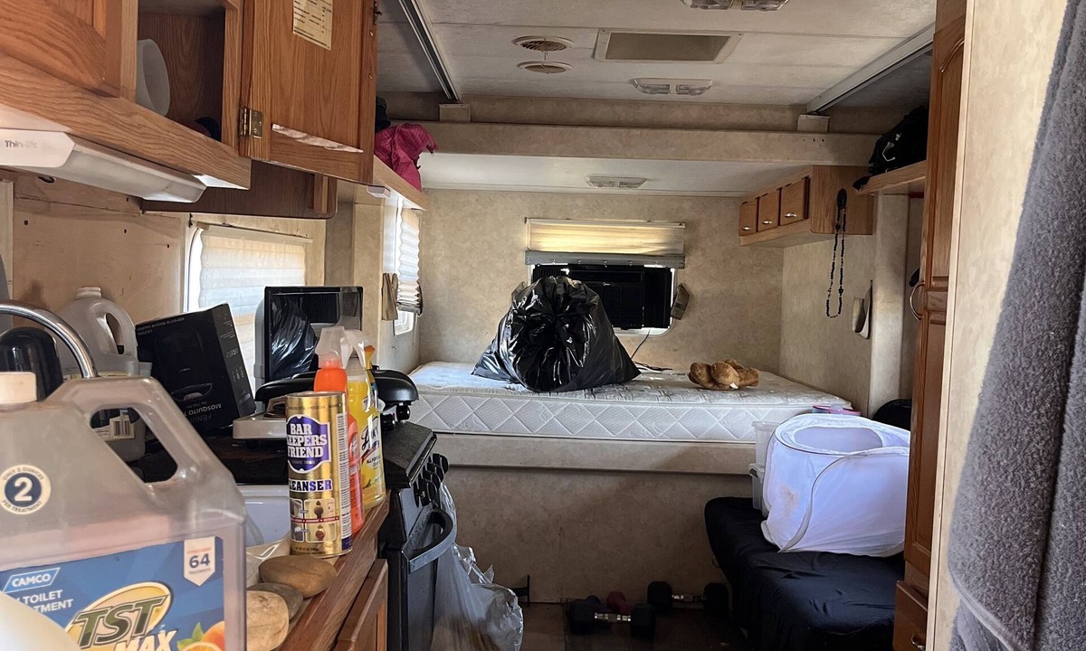 Harrison RV Rental | Camping, off grid… Generator and water provided.