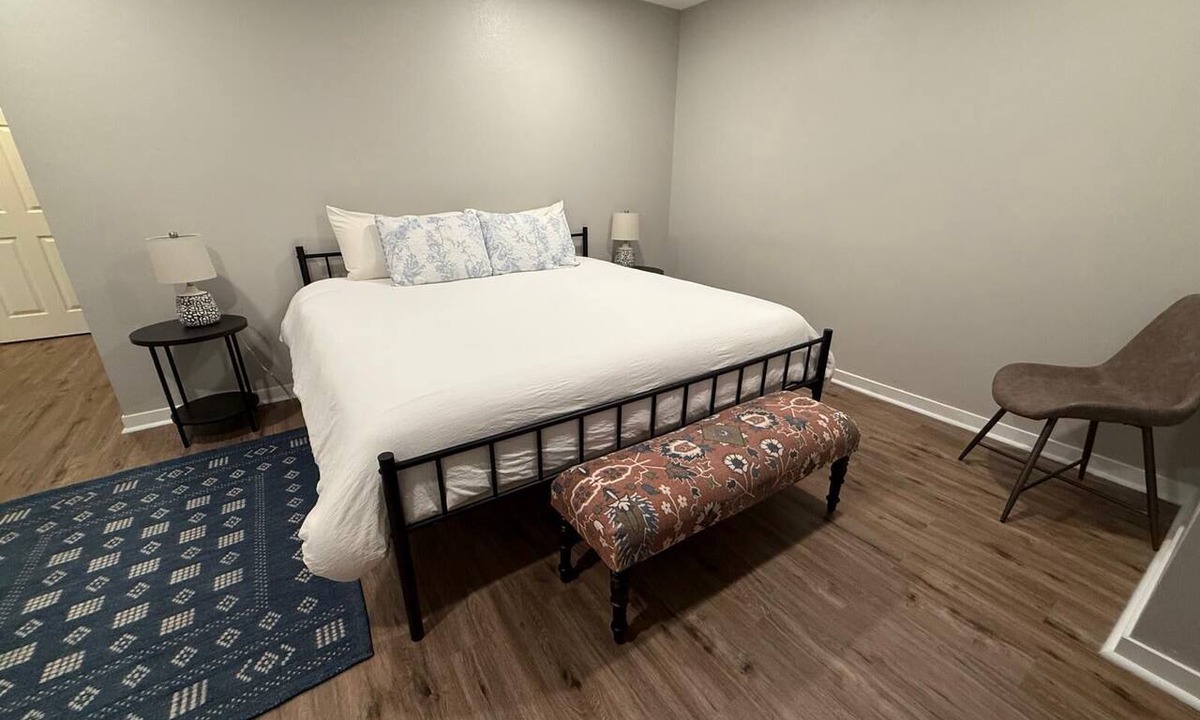 South Central Omaha Apartment | Central to Zoo and Baxter Arena, Pet Friendly