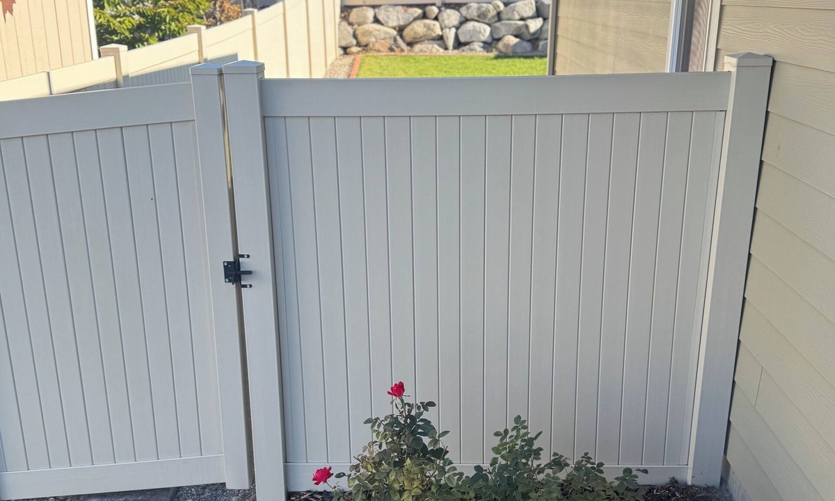 Coeur d'Alene House | Charming 1-bedroom house in nice Coeur d'Alene Place neighborhood with AC