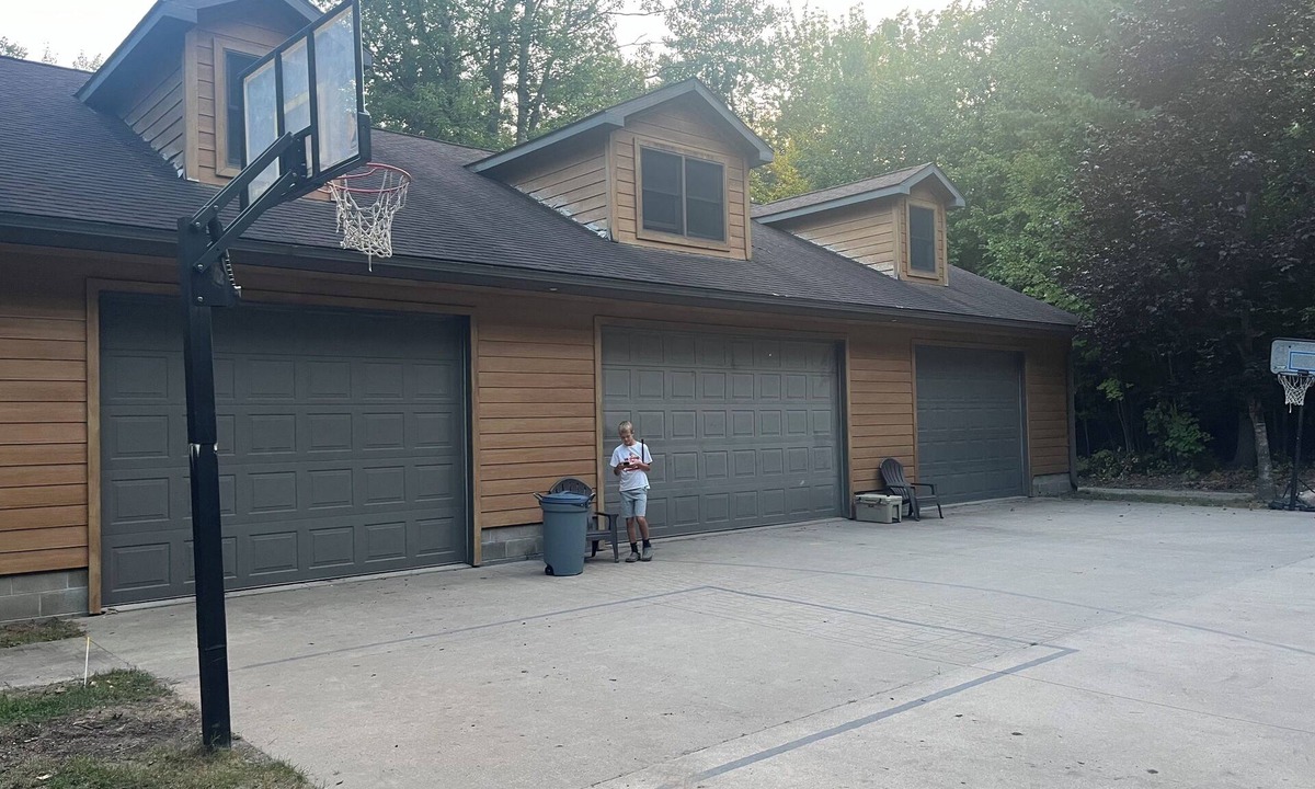 Mullett Lake House | Charming 2-bedroom 1-full bath upstairs house less than 1/2 mile to Mullett Lake