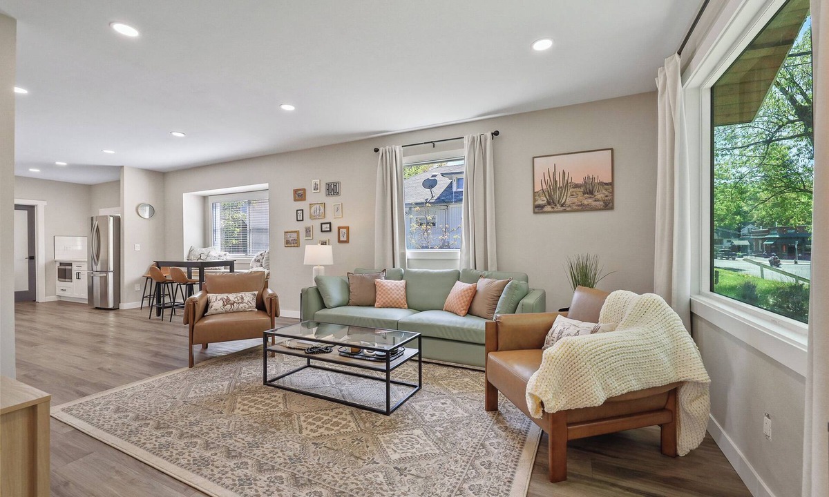 Manito House | Charming 2-bedroom house in enchanting Spokane with AC, WiFi
