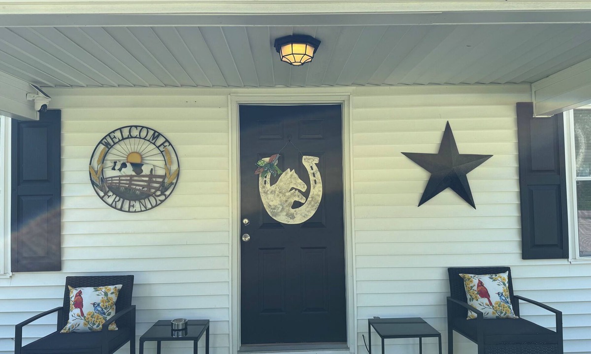 Saint Francis House | Charming 3-bedroom house with WiFi and AC in lovely Loretto