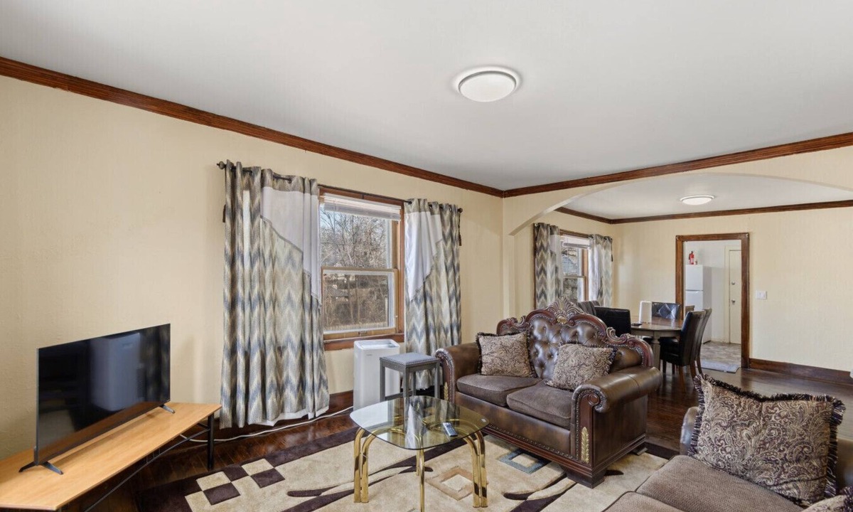 Grand Rapids House | Charming 3-bedroom house with WiFi and AC in Grand Rapids