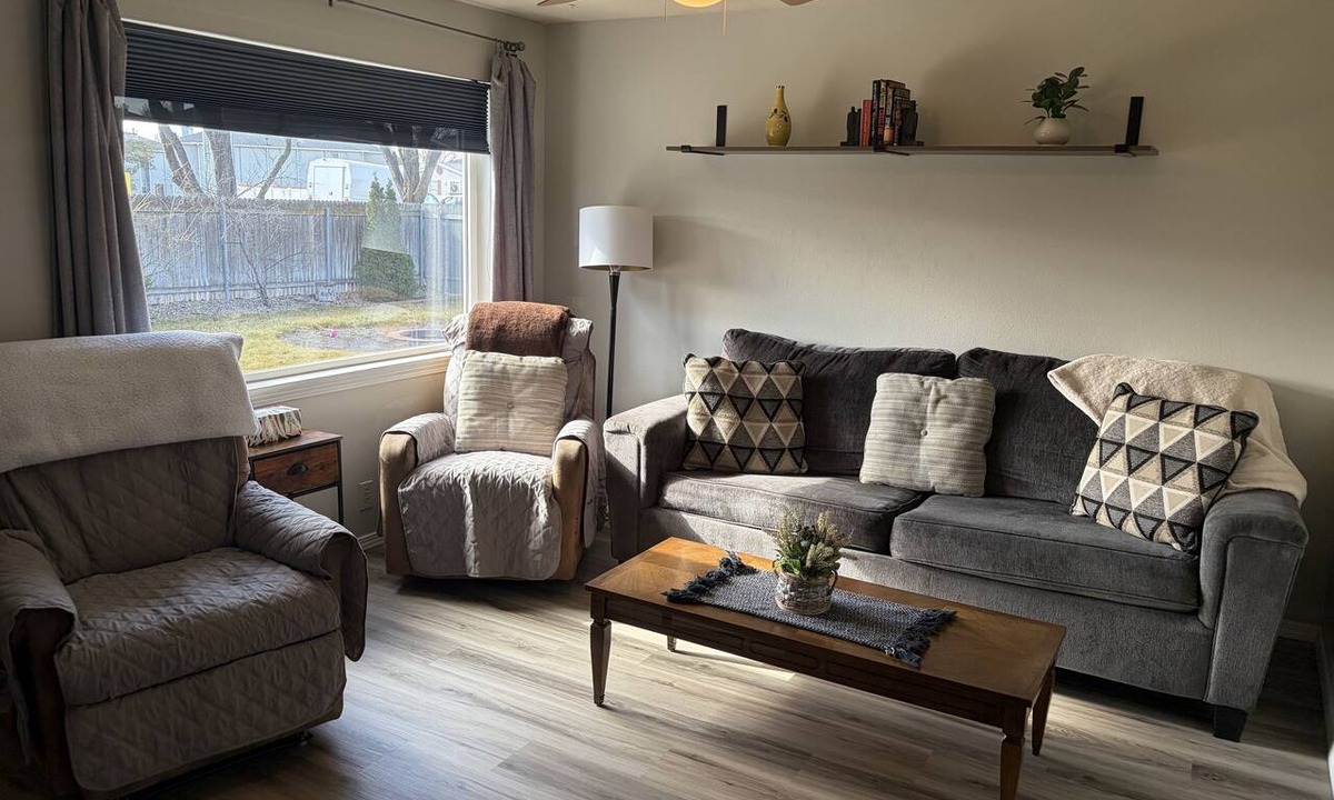 Maple Grove - Franklin Apartment | Charming, Cozy Boise Duplex