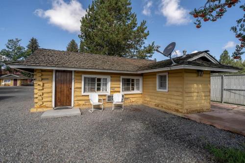 Ashton House | Charming Family Log Cabin, the Perfect Base for Exploring East Idaho in Ashton