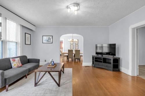 Near Northside Apartment | Charming Indy Escape 15 Min to SoBro & Downtown