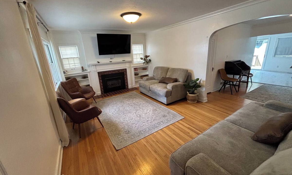 Sioux City House | Charming, newly renovated Tudor home next to Morningside University!