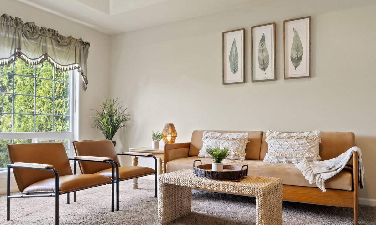 Medford House | Charming white picket fenced home in quiet area
