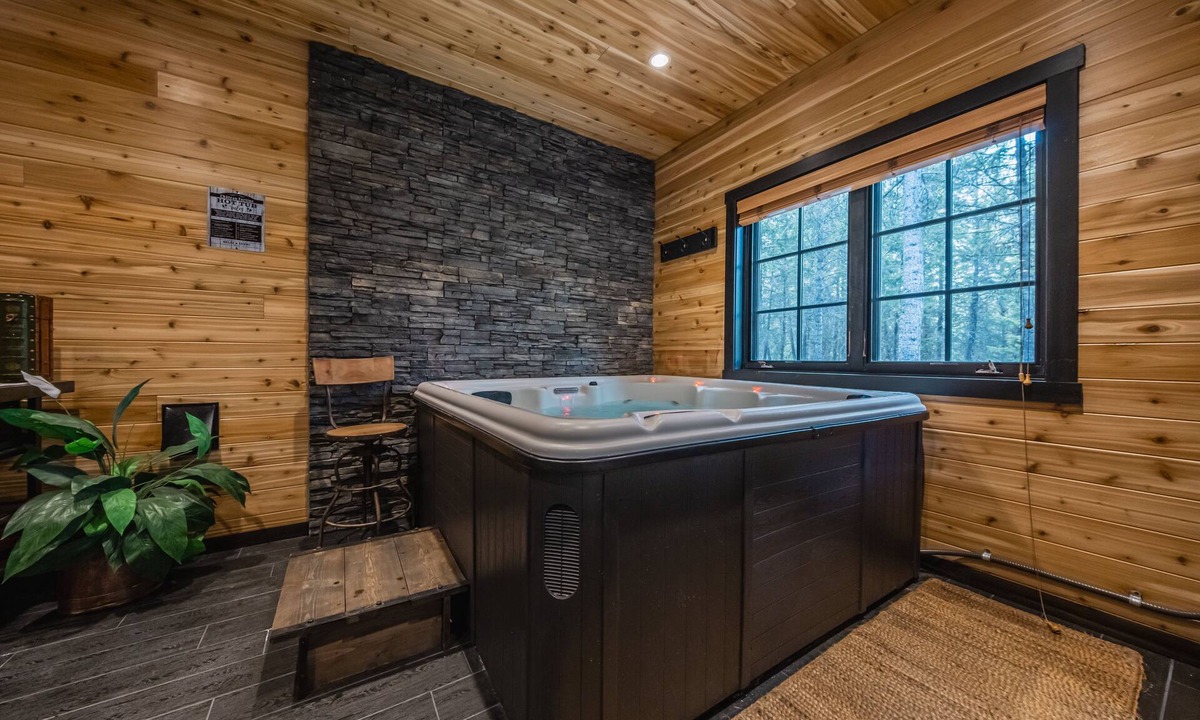 Fortine House | Chateau Fortine – Retreat for 6!