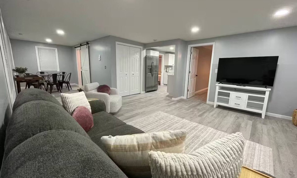Midland Apartment | Cheerful Downtown Apt 2bd/1ba