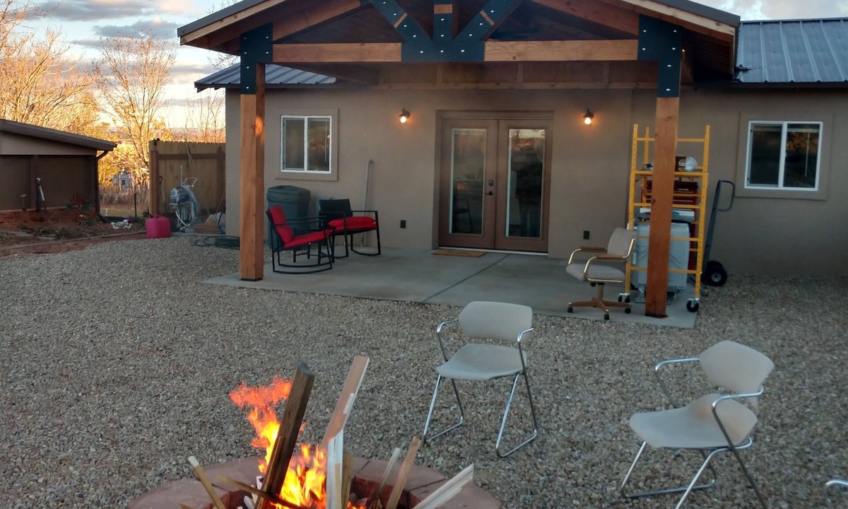 Kanab House | Cheerful One Bedroom Bungalow