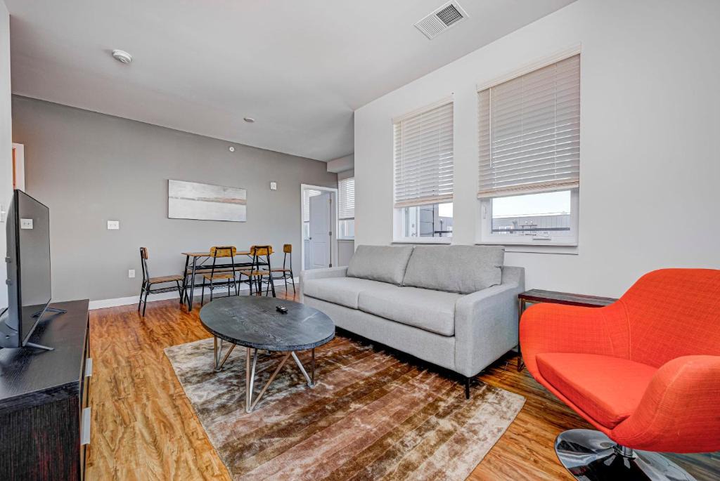 Fountain Square Apartment | Chic Modern 2bedroom Apartment by Stay Gia