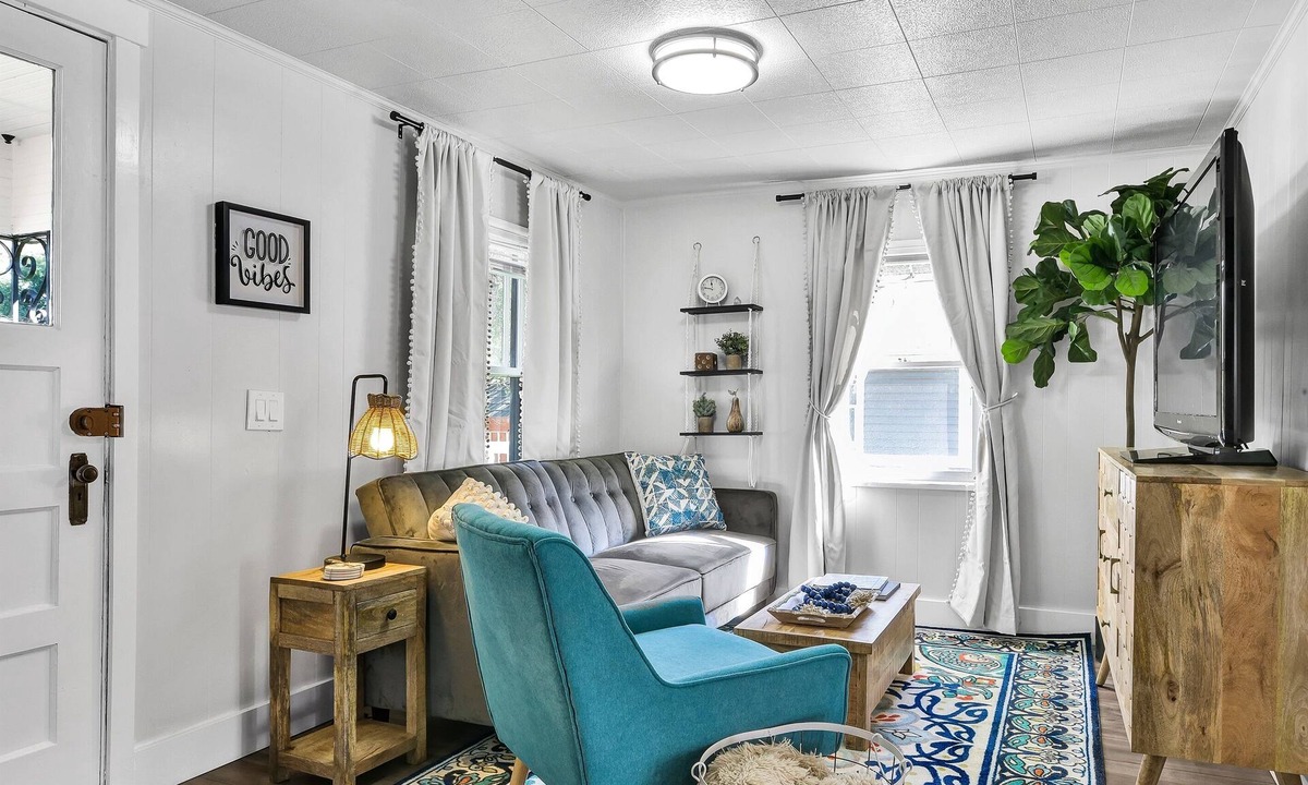Nampa House | Chic Nampa home with fenced yard
