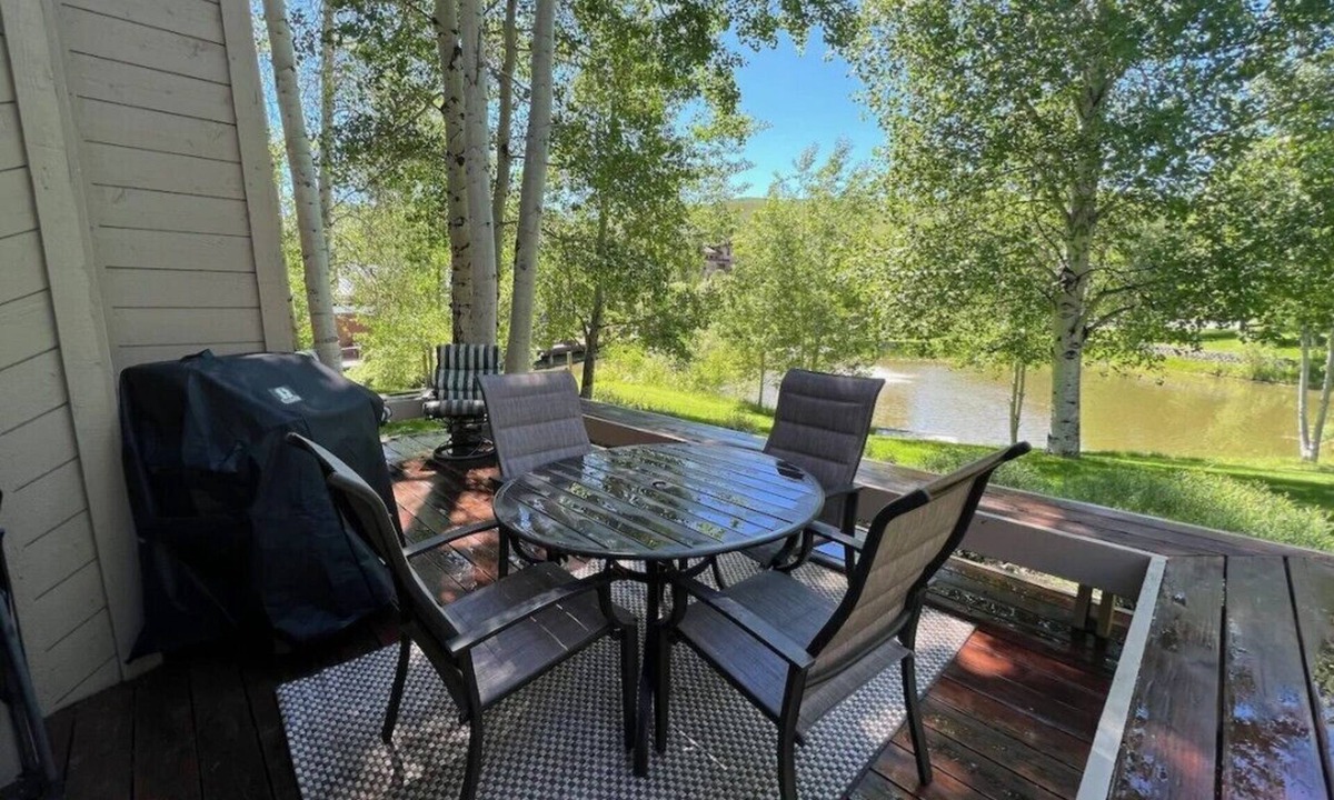 Elkhorn Village Condo | Classic Bonne Vie Condo with Elkhorn Amenities