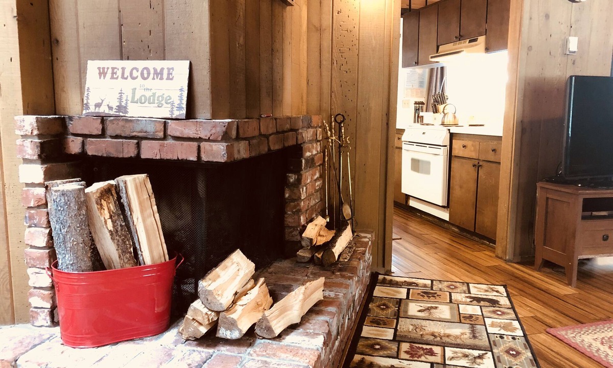 Sunriver House | Classic Otter Cabin: Near Village & SHARC