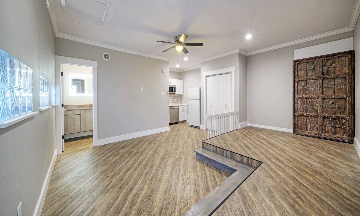 North Austin Civic Association Apartment | Classy studio perfect small apartment