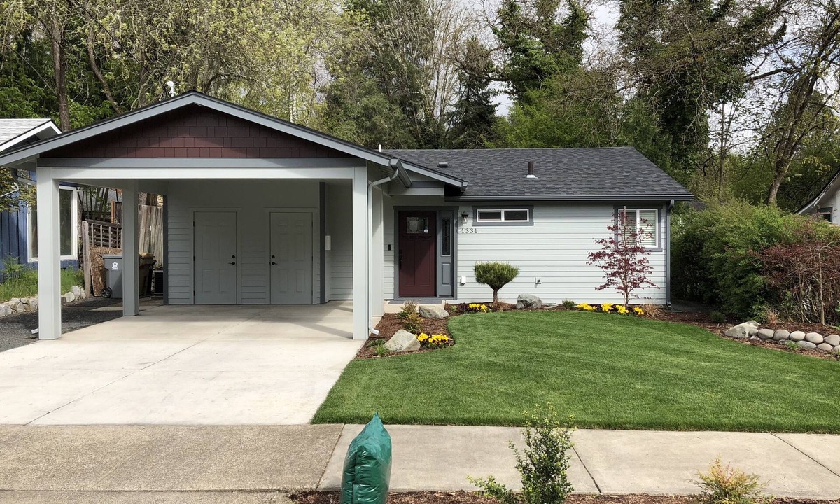 Grants Pass House | Clean & Cozy Cottage in Grants Pass, OR