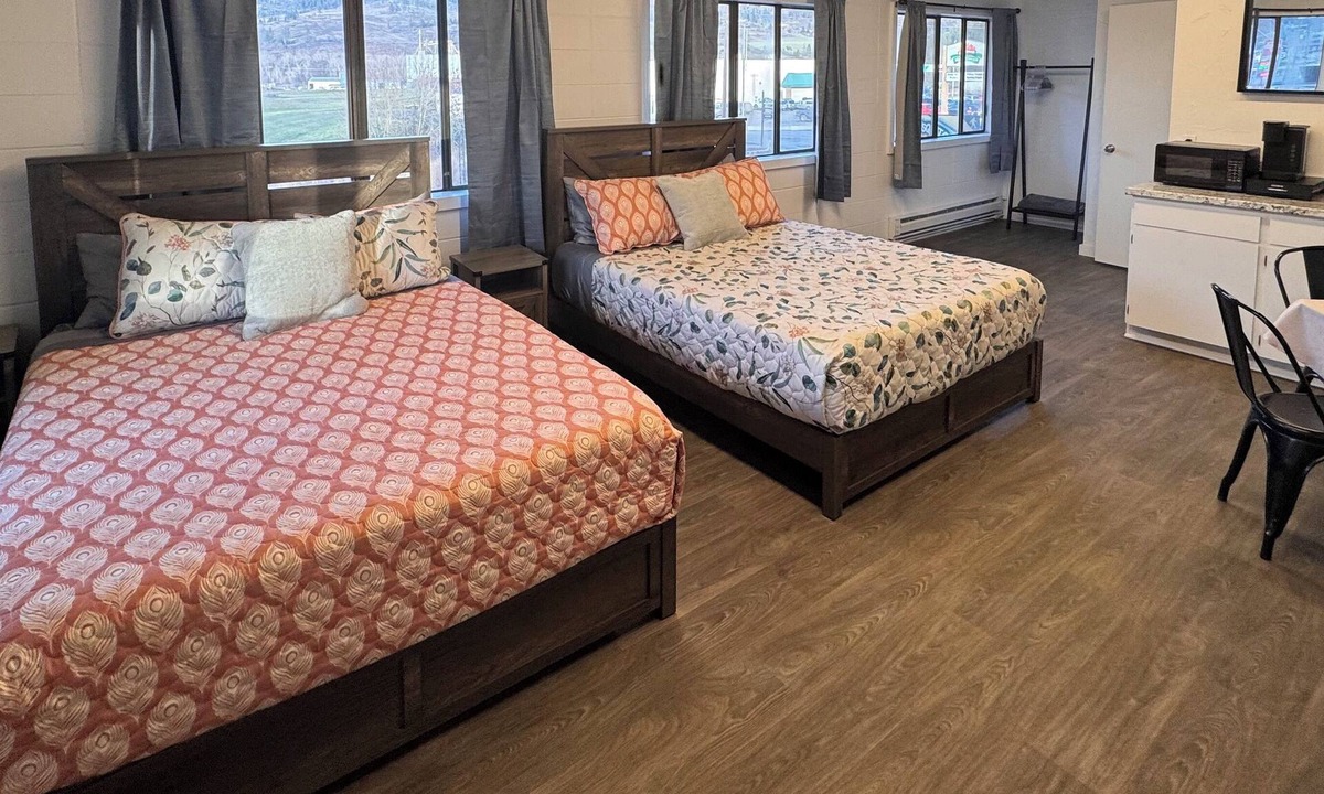Kamiah Bed & Breakfast | Clearwater B&B Kamiah. World class Steelhead& Salmon fishing. Free breakfast op.