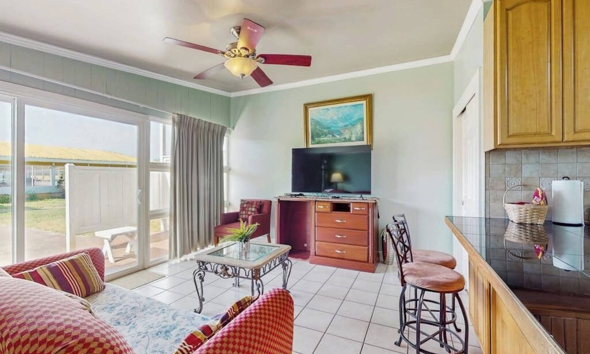 Copalis Beach Condo | Coastal oceanfront condo with shared hot tub & beach trail access, dog friendly